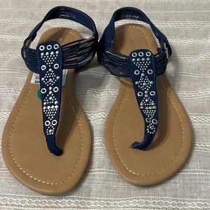 NWT WOMANS SANDALS